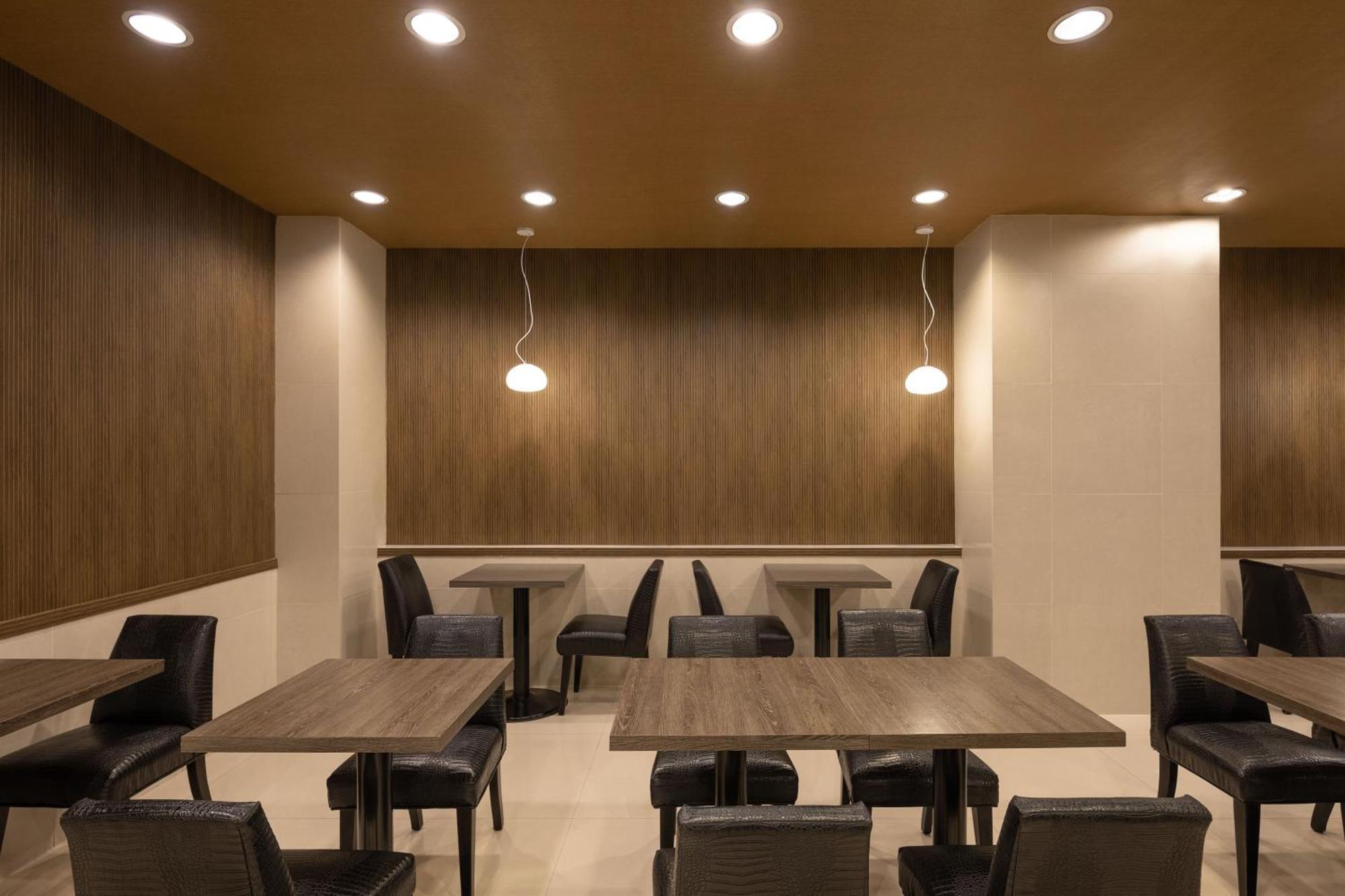 Kindness Hotel - Tainan Minsheng Екстер'єр фото